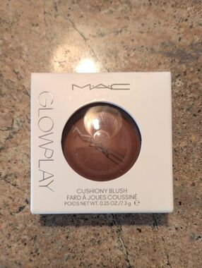 MAC Glowplay Cushiony Blush - Pinch Of Marrakesh